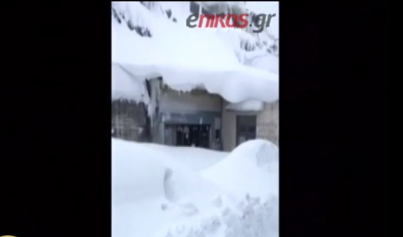 Εγκλωβίστηκαν στην Εύβοια λόγω χιονιού από το Σάββατο – ΒΙΝΤΕΟ