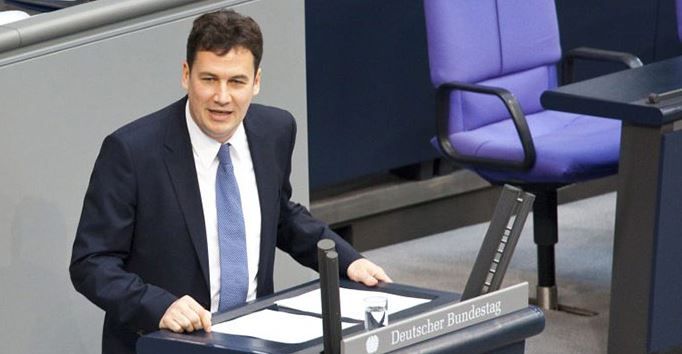 Δήλωση-βόμβα Γερμανού πολιτικού: Εάν φύγει το ΔΝΤ θα φύγει και η Γερμανία