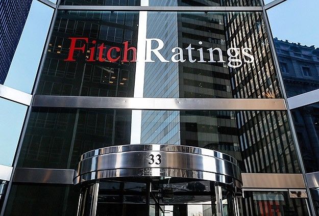 Διπλό πλήγμα για την τουρκική οικονομία απο Fitch και S&P