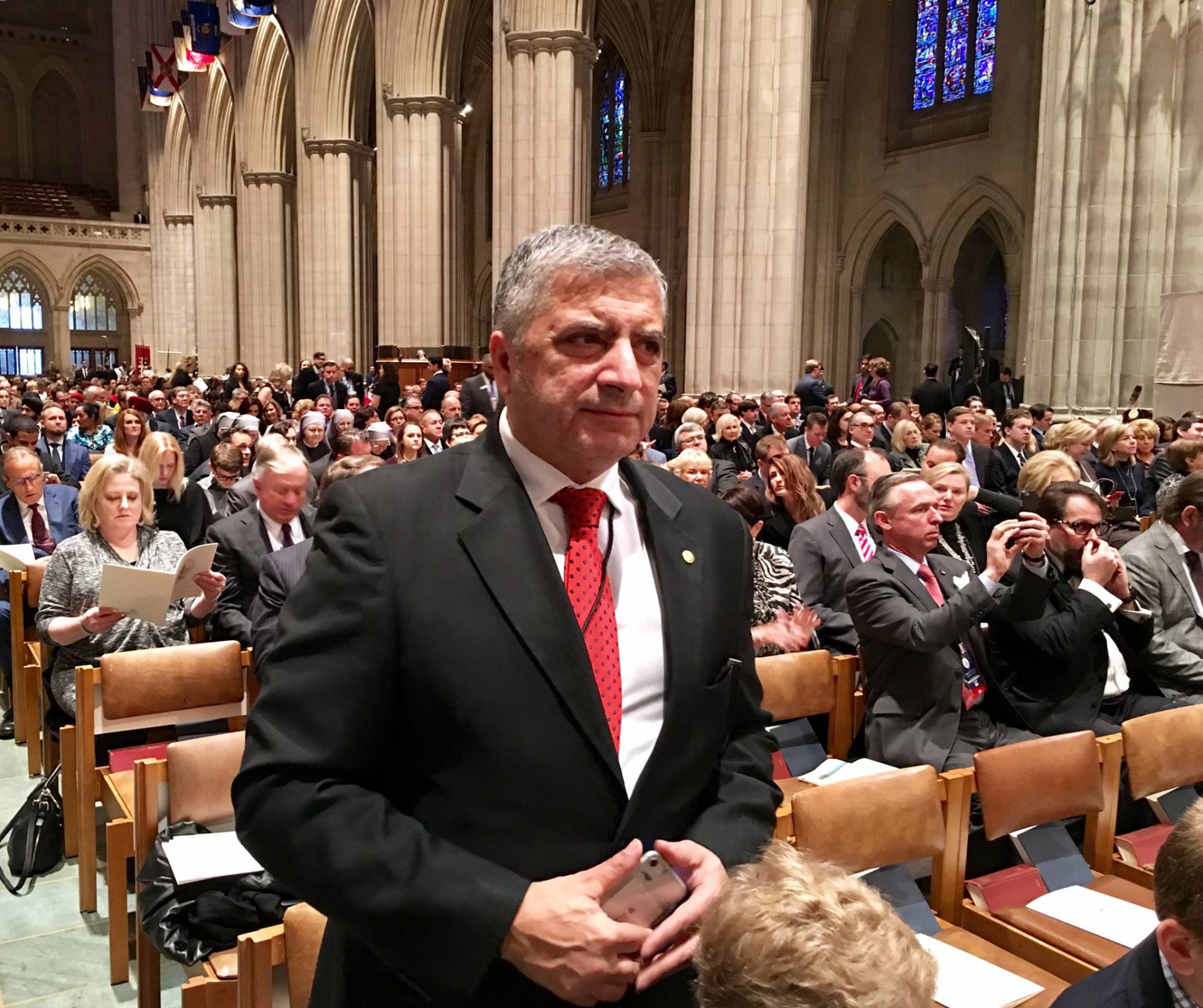 Ο Πατούλης στην τελετή Οικουμενικής Προσευχής στην Ουάσινγκτον παρουσία του Ντόναλντ Τραμπ – ΦΩΤΟ