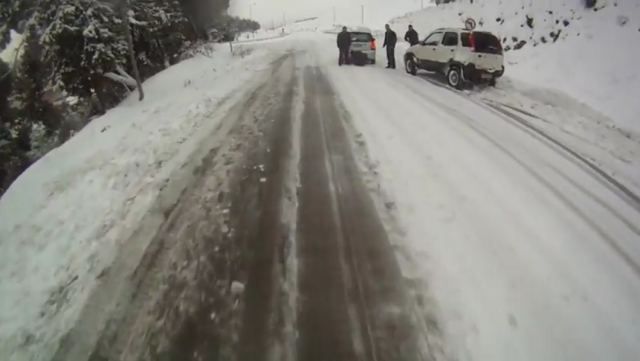 Snowboard στον… περιφερειακό της Λαμίας – ΒΙΝΤΕΟ