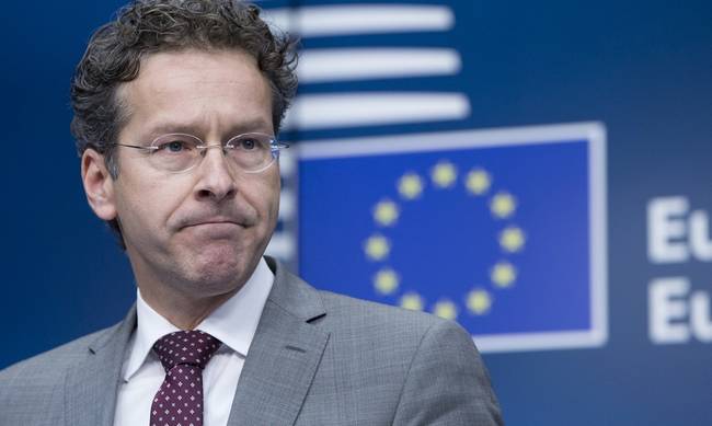 Ο Ντάισελμπλουμ ποζάρει στην ανακαινισμένη αίθουσα του Eurogroup – ΦΩΤΟ