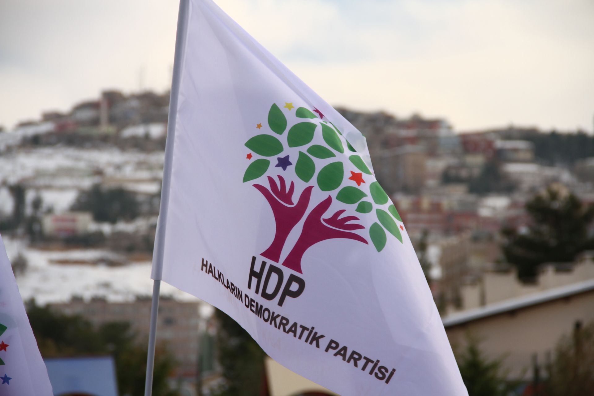Τουρκία: Συνελήφθη ο εκπρόσωπος του φιλοκουρδικού κόμματος