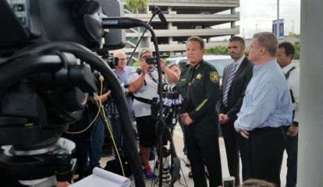 Φλόριντα: Δεν υπάρχει δεύτερος ένοπλος στο αεροδρόμιο, διαβεβαιώνουν οι αρχές