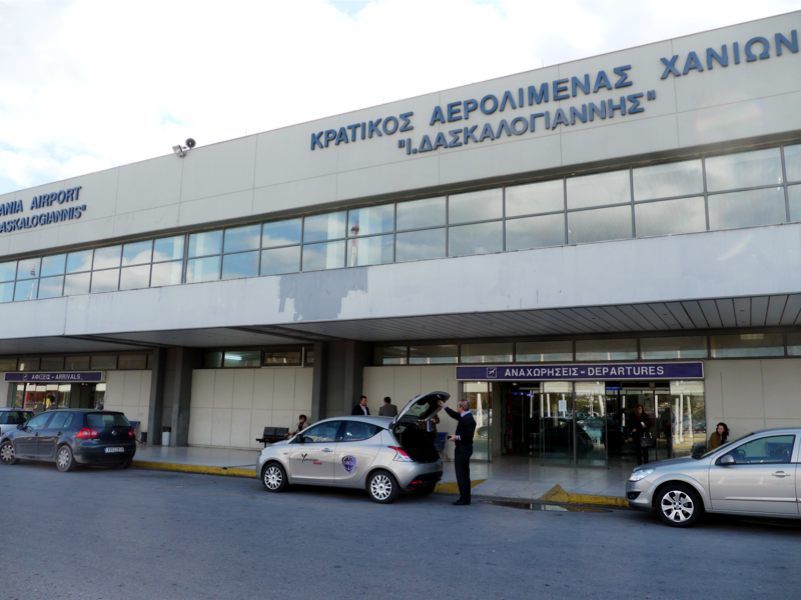 Ο παγετός καθήλωσε στο έδαφος τα αεροπλάνα στο αεροδρόμιο Χανίων