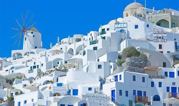 Ελληνικό νησί στα 10 καλύτερα μέρη για διακοπές για το 2017