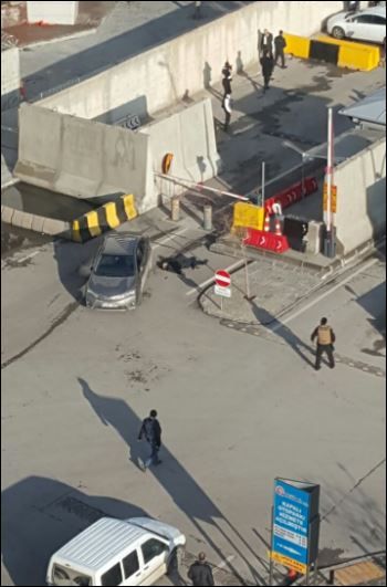 Νεκρός ο ένοπλος που άνοιξε πυρ σε αστυνομικό τμήμα στην Τουρκία – ΦΩΤΟ