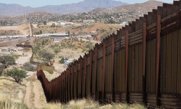ΗΠΑ: Να χτίσουν κρατούμενοι το τείχος στα σύνορα με το Μεξικό προτείνει σερίφης