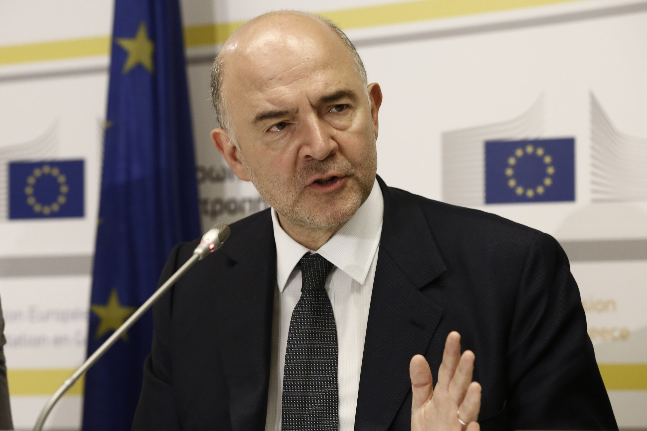 Μοσκοβισί: Προτεραιότητα η ολοκλήρωση της αξιολόγησης, όχι το ΔΝΤ