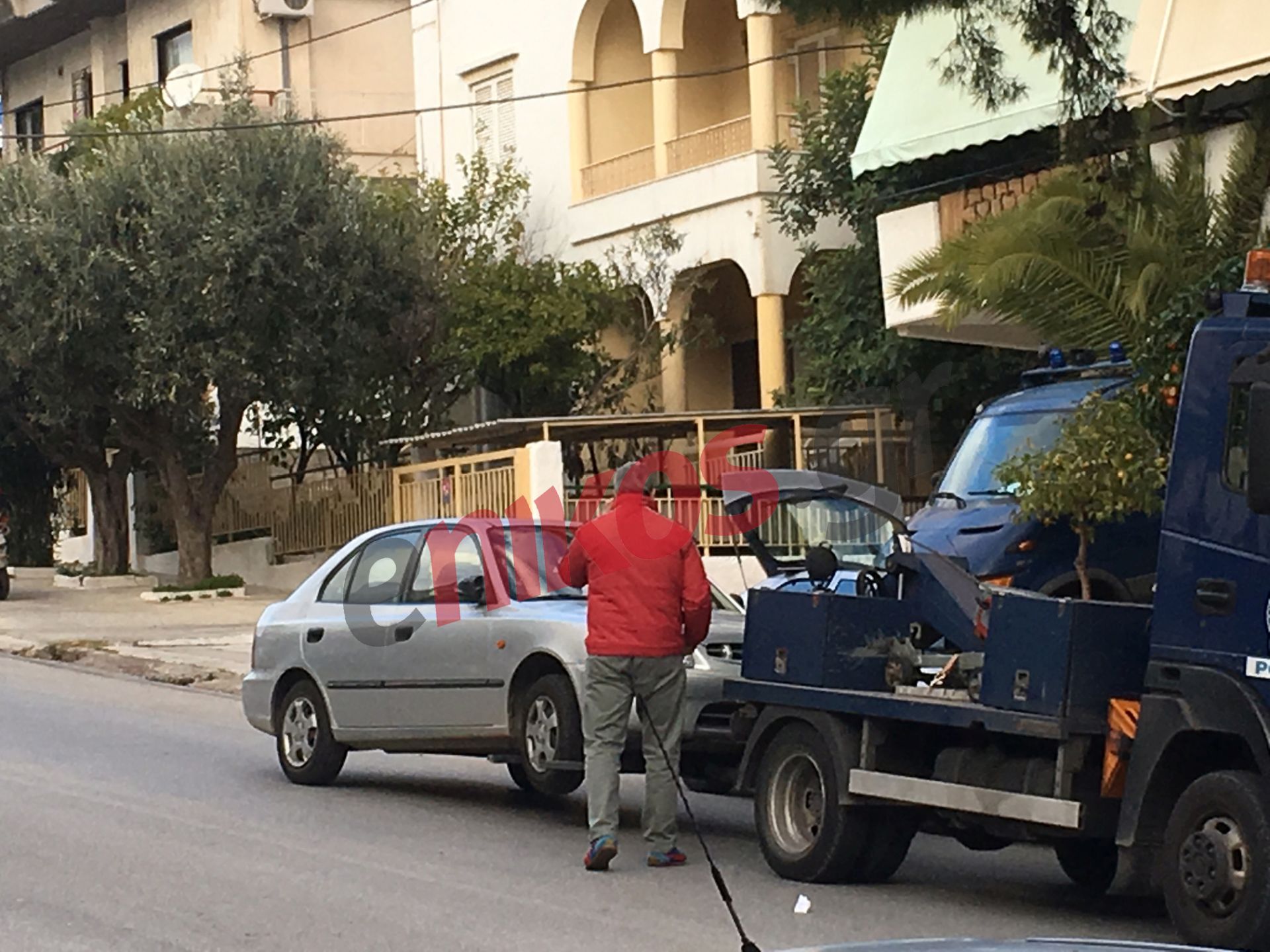 Αυτό είναι το γκαράζ – γιάφκα στον Άλιμο – ΦΩΤΟ