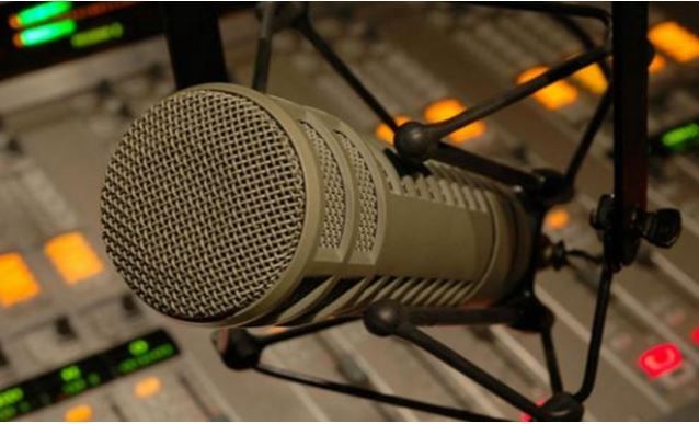 Ολιγόλεπτη κατάληψη ραδιοφωνικού σταθμού στην Πάτρα