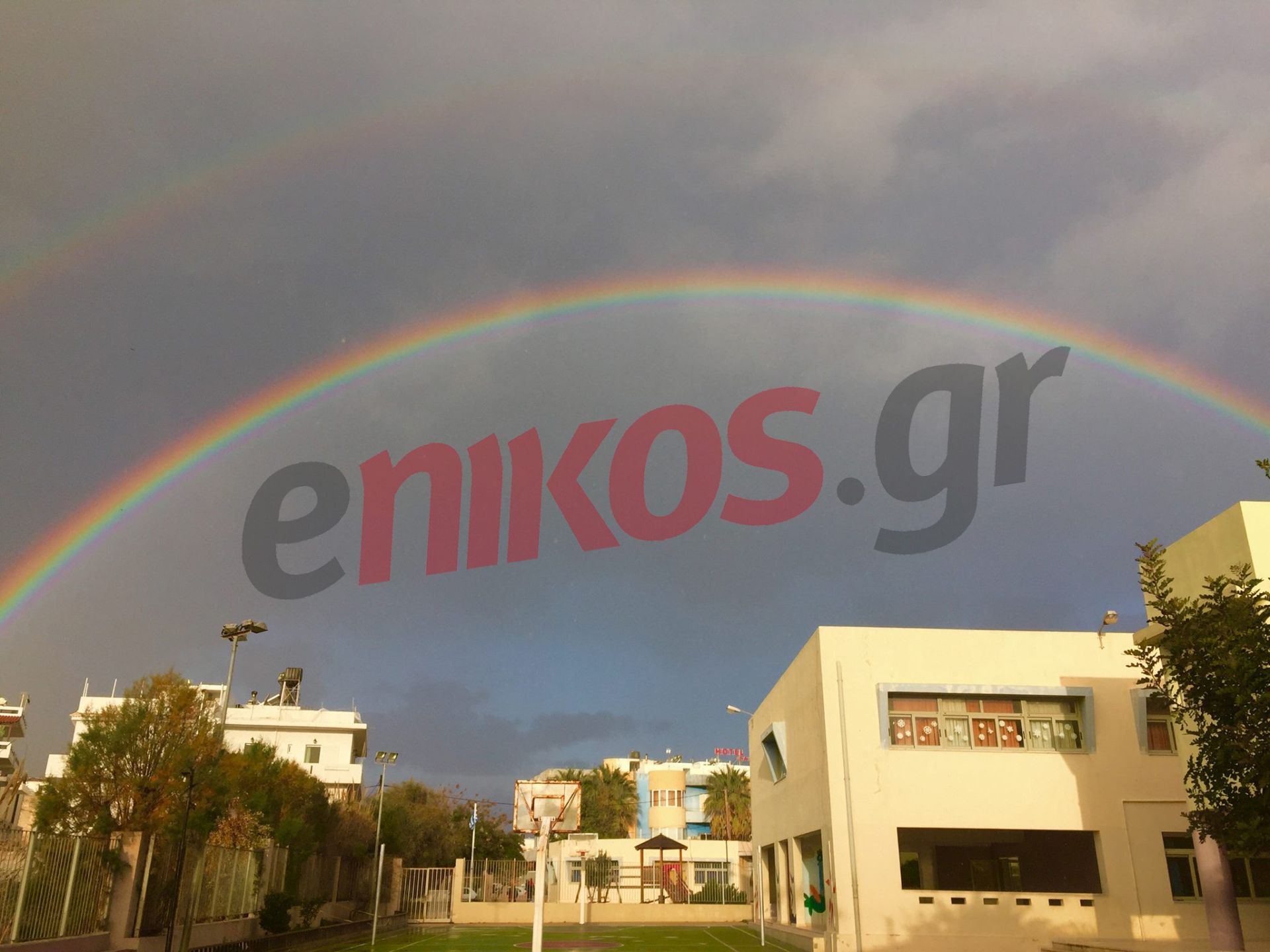 Το σπάνιο διπλό ουράνιο τόξο στον ουρανό του Ηρακλείου – ΦΩΤΟ