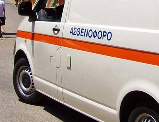 Ζάκυνθος – Η Πυροσβεστική απεγκλώβισε ασθενή από ασθενοφόρο γιατί… μπλόκαρε η πόρτα του