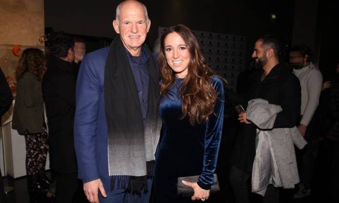 Η συνάντηση του Γιώργου Παπανδρέου με την Καλομοίρα – ΒΙΝΤΕΟ – ΦΩΤΟ