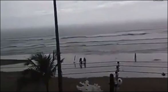 Γυναίκα χτυπήθηκε από κεραυνό σε παραλία στη Βραζιλία – ΒΙΝΤΕΟ