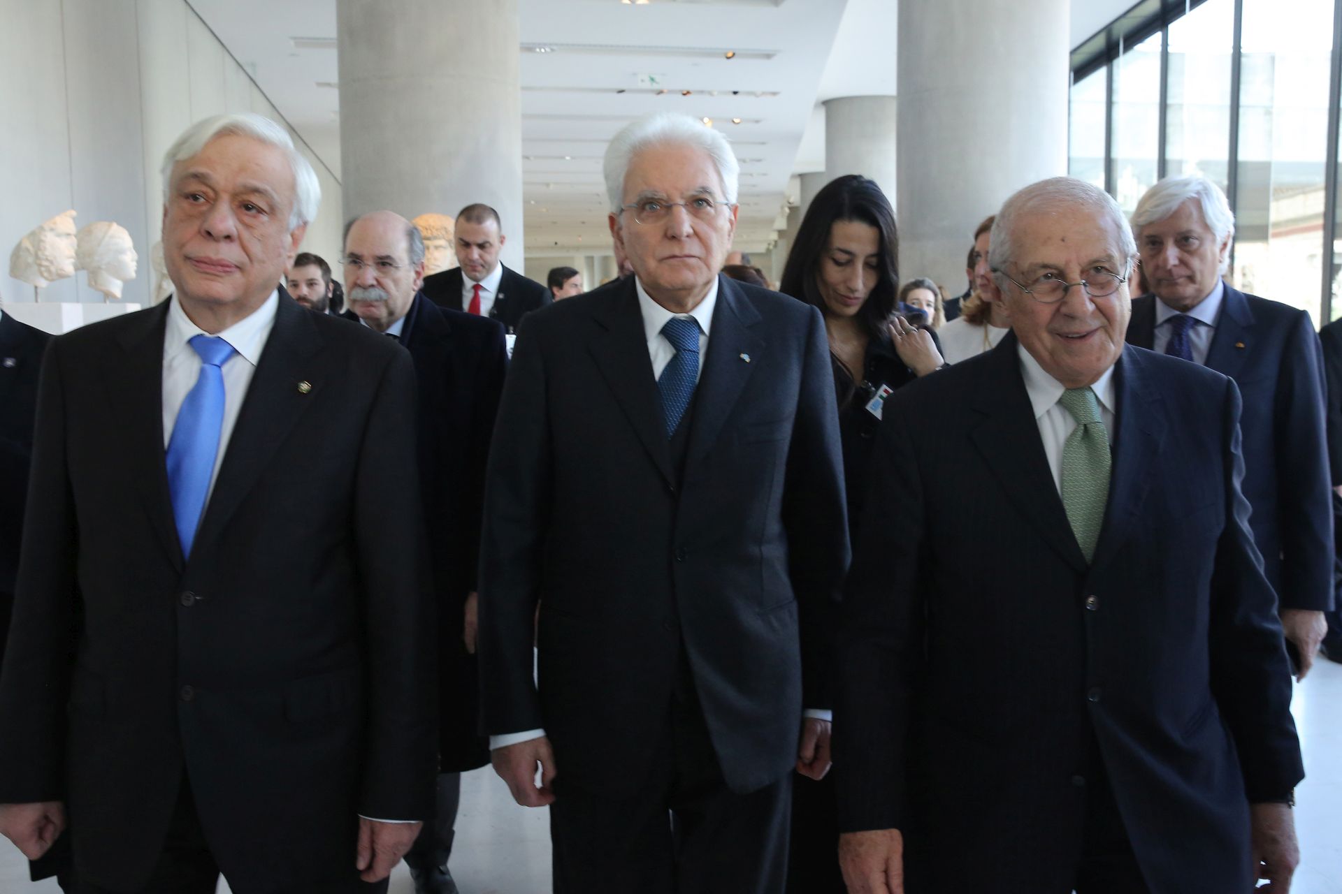 Ο Παυλόπουλος στο Μουσείο της Ακρόπολης μαζί με τον Ματαρέλα – ΦΩΤΟ