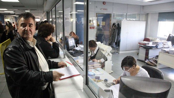 300.000 πλήττονται από τις αλλαγές σε όρια ηλικίας και εισφορές