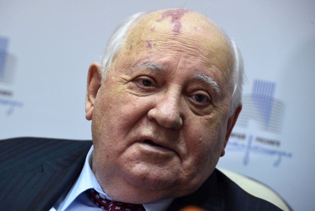 Γκορμπατσόφ: Ο κόσμος προετοιμάζεται για πόλεμο