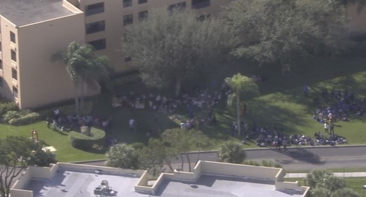 Εκκενώνεται σχολικό συγκρότημα στο Μαϊάμι λόγω απειλής για βόμβα – ΤΩΡΑ