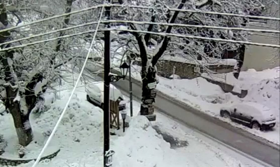 Με ισχυρή χιονόπτωση ξύπνησαν στα ορεινά των Τρικάλων – ΦΩΤΟ