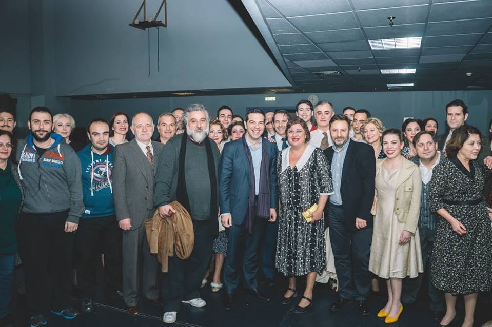 Η θεατρική παράσταση που παρακολούθησε ο Πρωθυπουργός στη Θεσσαλονίκη – ΦΩΤΟ