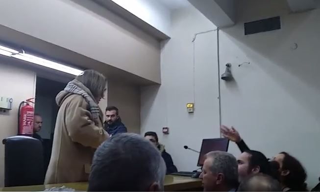 Ένταση στη Θεσσαλονίκη για τους πλειστηριασμούς – ΒΙΝΤΕΟ