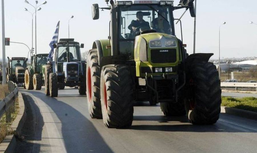 Στήνουν μπλόκα και οι αγρότες της Κεντρικής Μακεδονίας – ΒΙΝΤΕΟ