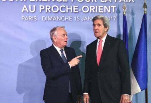 Παρίσι – Ικανοποιημένοι οι Παλαιστίνιοι, αποδοκιμάζουν οι Ισραηλινοί