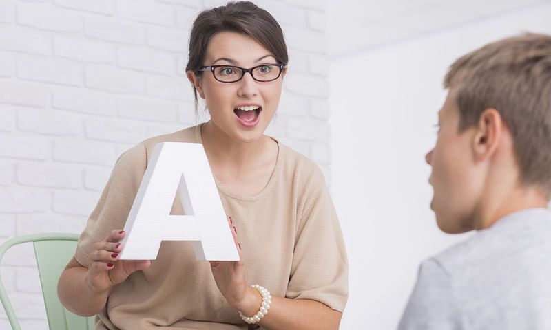 Λογοθεραπευτές: Μας οδηγούν στον αφανισμό και την εξαθλίωση