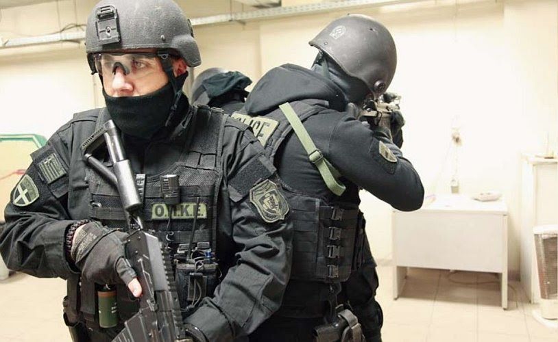 Συνελήφθη επικίνδυνος ληστής – Είχε πετάξει θύμα του από το μπαλκόνι τρίτου ορόφου