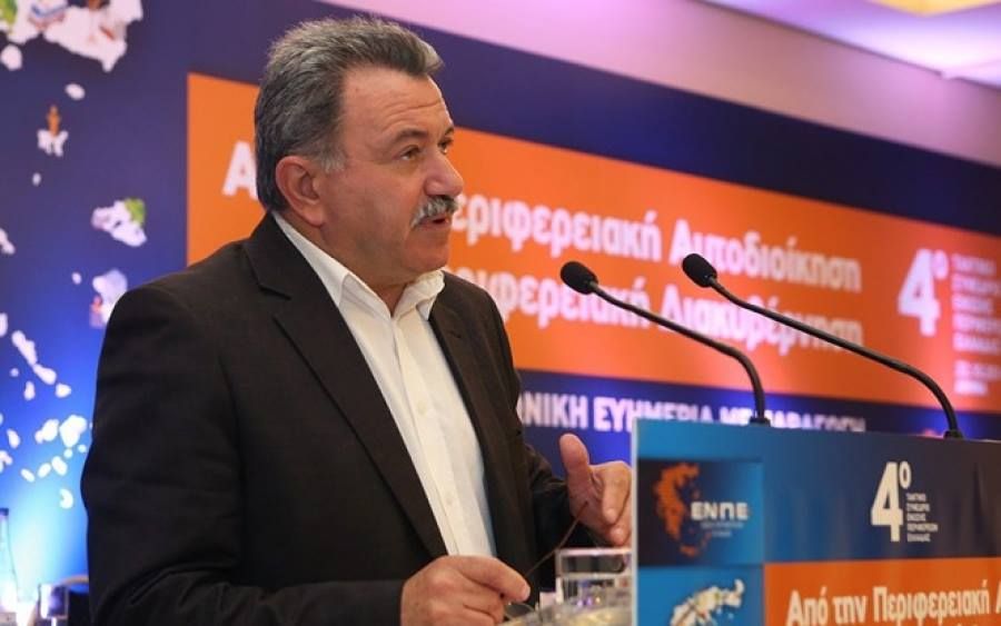 Ο Περιφερειάρχης Ιονίων Νήσων βγήκε την τελευταία στιγμή από το φλεγόμενο Ι.Χ του