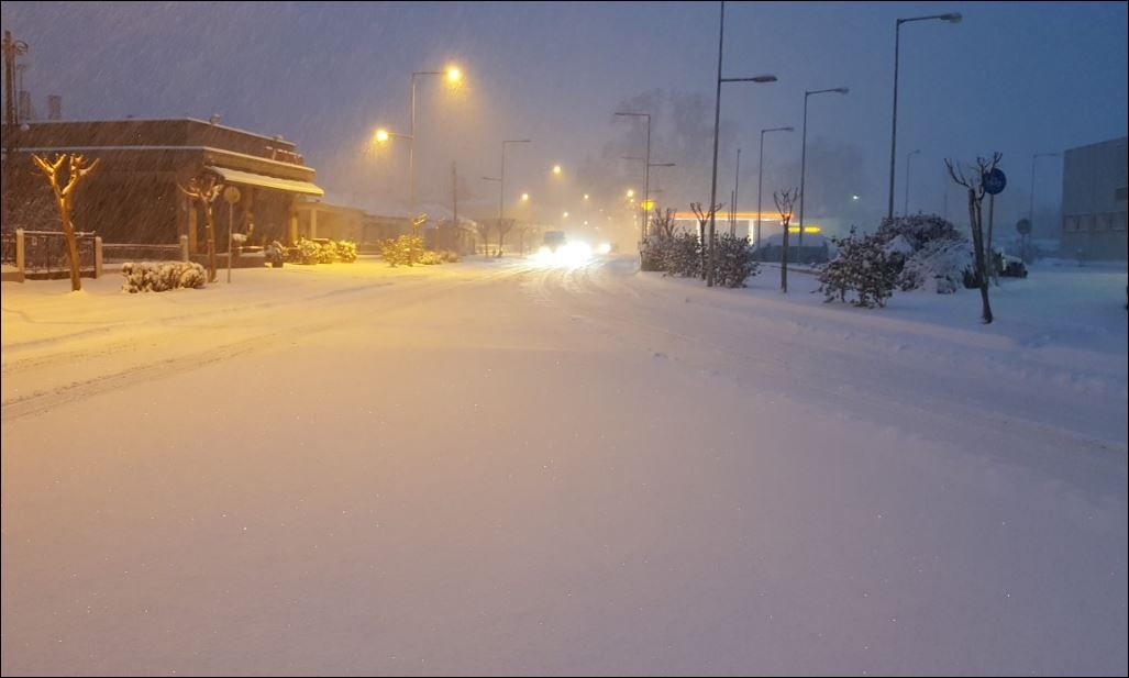 Στους 20 πόντους το χιόνι στα Τρίκαλα – ΦΩΤΟ