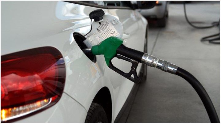 Καύσιμα-φωτιά, στον “πάγο” σπίτια και αυτοκίνητα