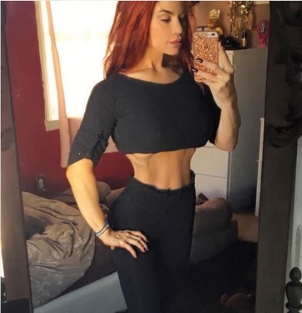 Η Αννέτ Αρτάνι δείχνει ότι δεν κάνει ρετούς – ΒΙΝΤΕΟ