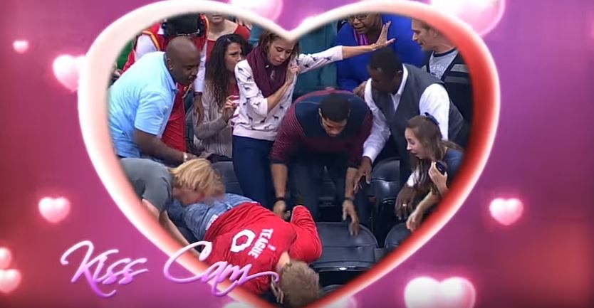 Η πρόταση γάμου εξελίχθηκε σε γκάφα ολκής – ΒΙΝΤΕΟ