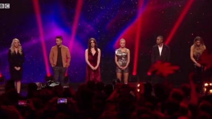 Κατέρρευσε όταν της ανακοίνωσαν ότι θα εκπροσωπήσει τη Μεγάλη Βρετανία – ΒΙΝΤΕΟ