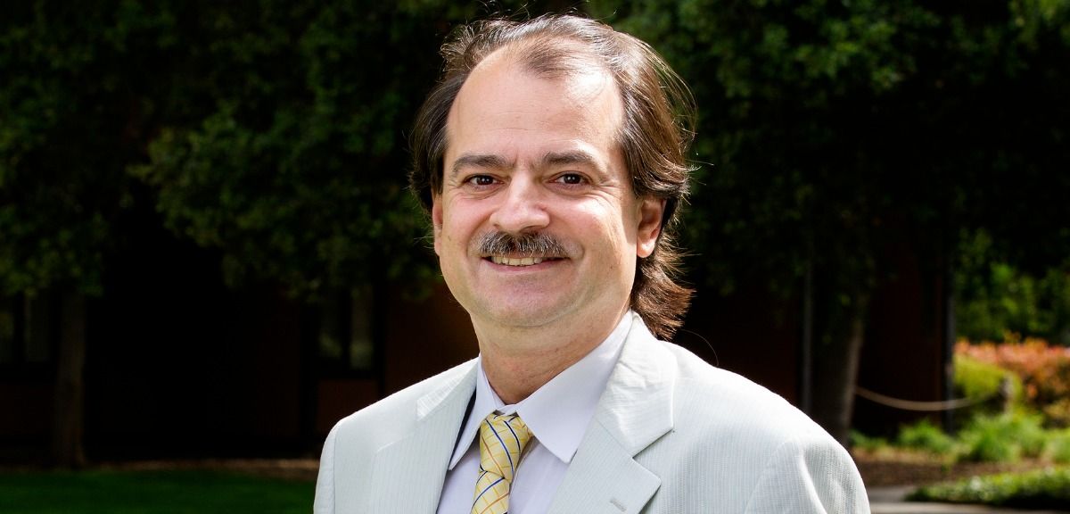 Έλληνας επιστήμονας προσπαθεί να βελτιώσει την επιστημονική έρευνα