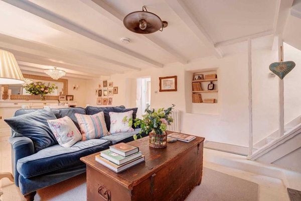 Perierga.gr-Καλύβα 300 ετών κρύβει μία απίστευτα πολυτελή κατοικία