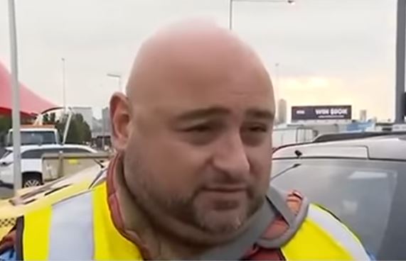 Αυστραλία: Ομογενής ταξιτζής τρολάρει ρεπόρτερ – ΒΙΝΤΕΟ