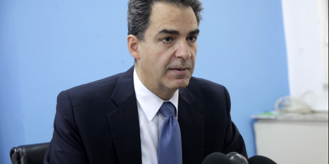 Στο νοσοκομείο θα παραμείνει ο καθηγητής του Παντείου Άγγελος Συρίγος – ΒΙΝΤΕΟ