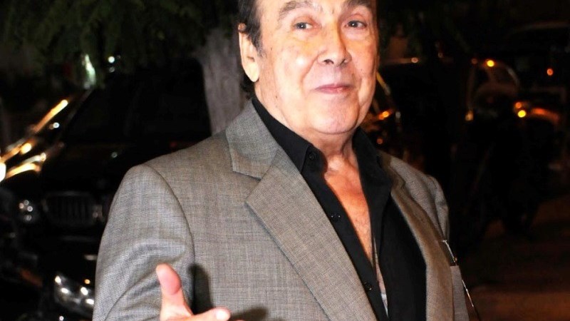 Η επανεμφάνιση του Τόλη Βοσκόπουλου – ΦΩΤΟ