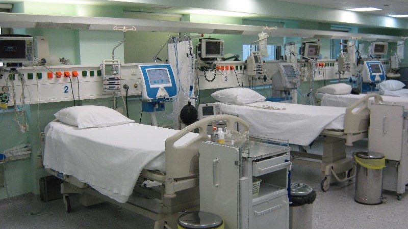 Σε κρίσιμη κατάσταση 15χρονος με γρίπη στο ΠΑΓΝΗ – Ο πατέρας επιτέθηκε στους γιατρούς