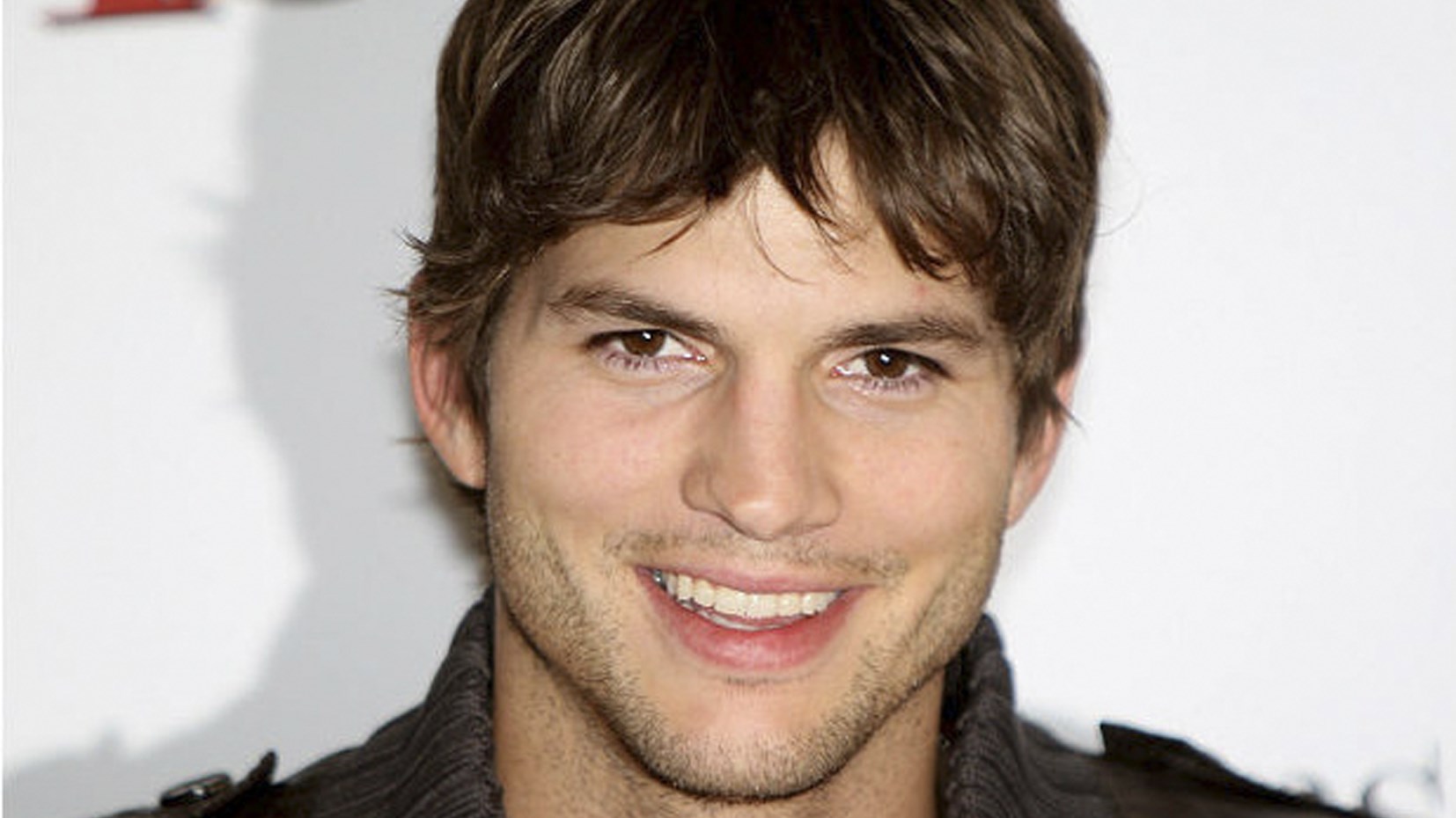 Συγκλονίζει η ομιλία του Άστον Κούτσερ για το trafficking – ΒΙΝΤΕΟ