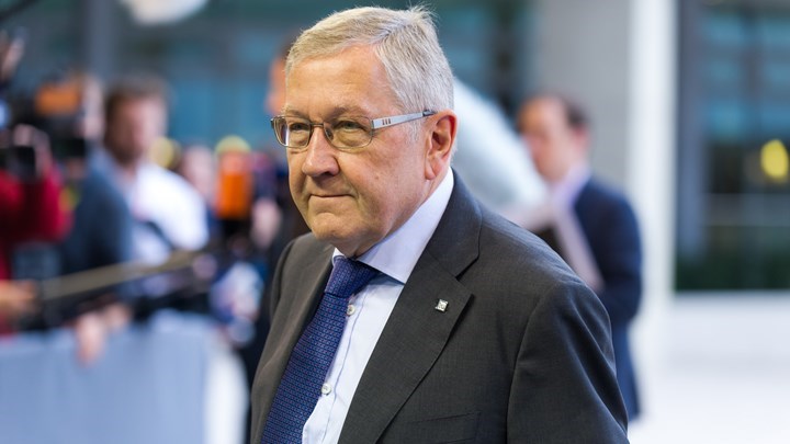 Ρέγκλινγκ: Η Ελλάδα μπορεί να ξανακερδίσει την εμπιστοσύνη μόνο με αποφασιστικές μεταρρυθμίσεις