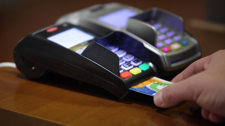 Όλα όσα πρέπει να ξέρουν επιχειρήσεις και επαγγελματίες που δέχονται κάρτες πληρωμών