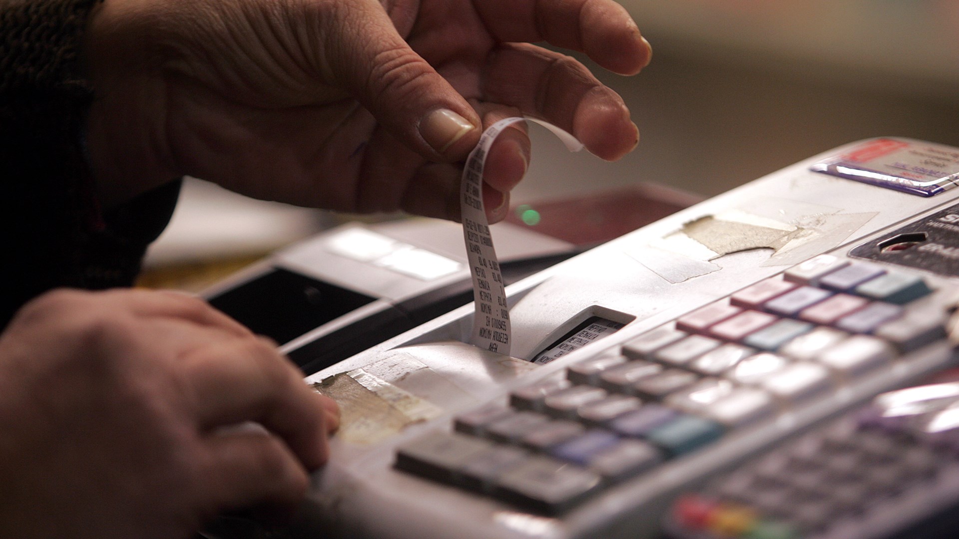 Ιστορίες φορολογικής… τρέλας: Εστιατόριο κάνει έκπτωση, αν ο πελάτης δεν ζητήσει απόδειξη