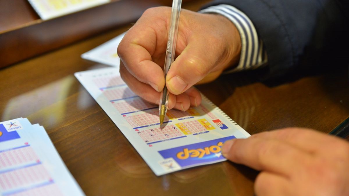 Η κλήρωση του ΤΖΟΚΕΡ 16/2/2017