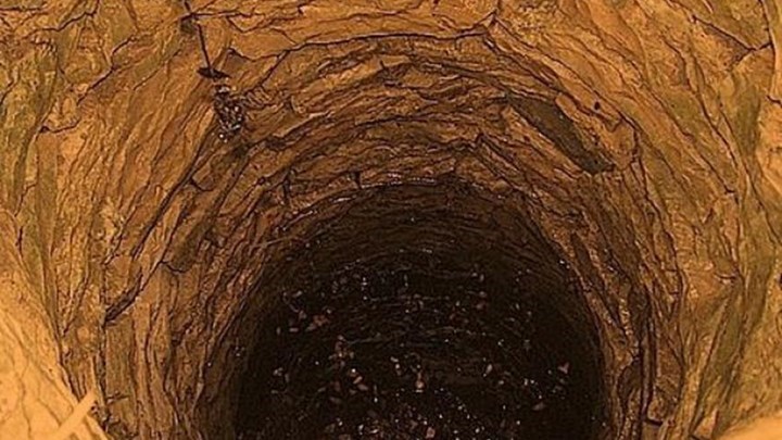 Συνεχίζεται το θριλερ με τον σκελετό που βρέθηκε σε πηγάδι στα Μάλια