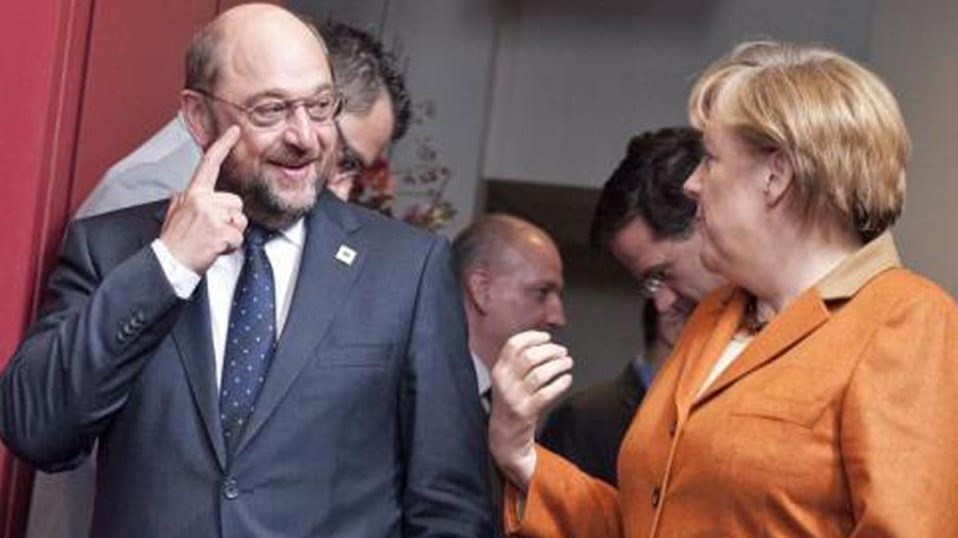 Ο Σουλτς προσπέρασε την Μέρκελ σε νέα δημοσκόπηση