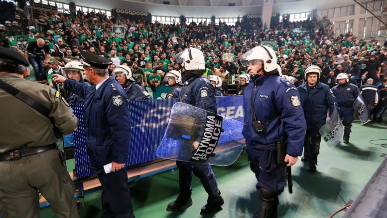 Διπλή εισαγγελική έρευνα για τα επεισόδια στον τελικό κυπέλλου μπάσκετ